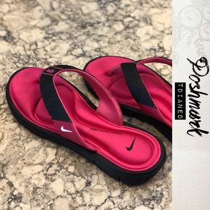 💖NIKE Flip Flops *like NEW*